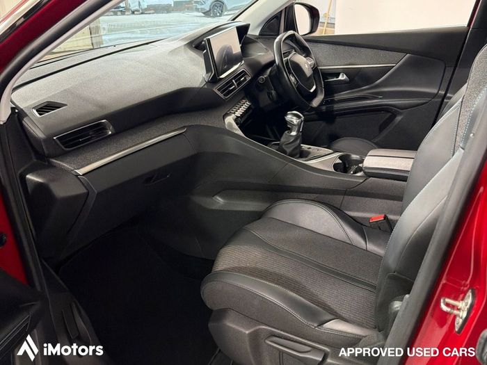 Peugeot 5008 2022
