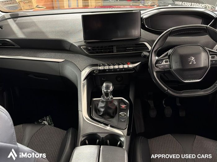 Peugeot 5008 2022