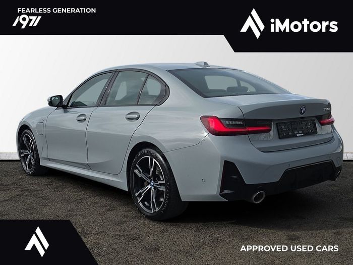 BMW 3 Series 2024
