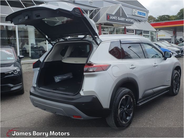 Nissan X-Trail 2025