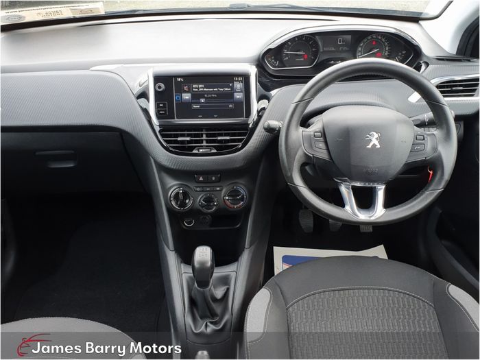 Peugeot 208 2016