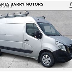 Nissan NV400 2021