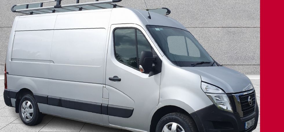 Nissan NV400 2021