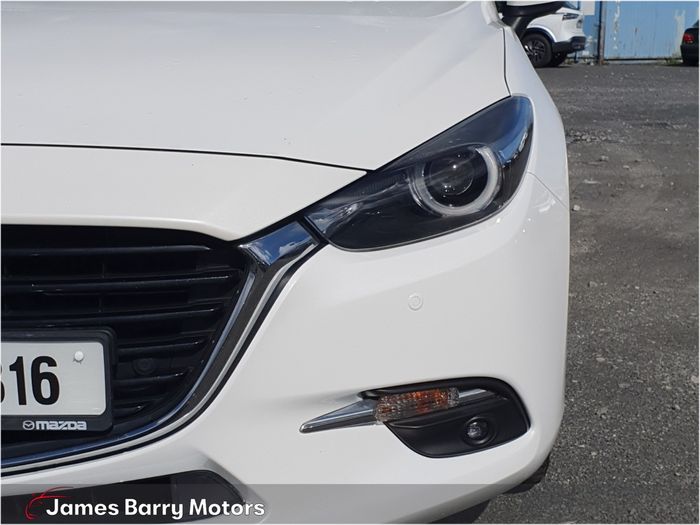 Mazda 3 2019