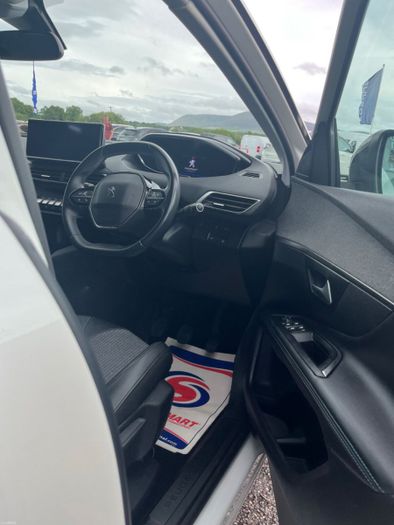 Peugeot 3008 2022