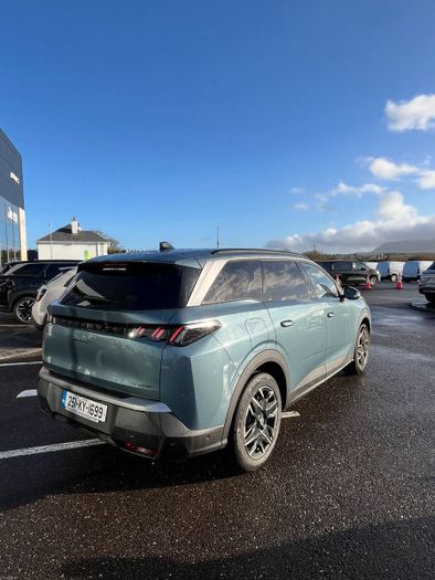 Peugeot 5008 2025