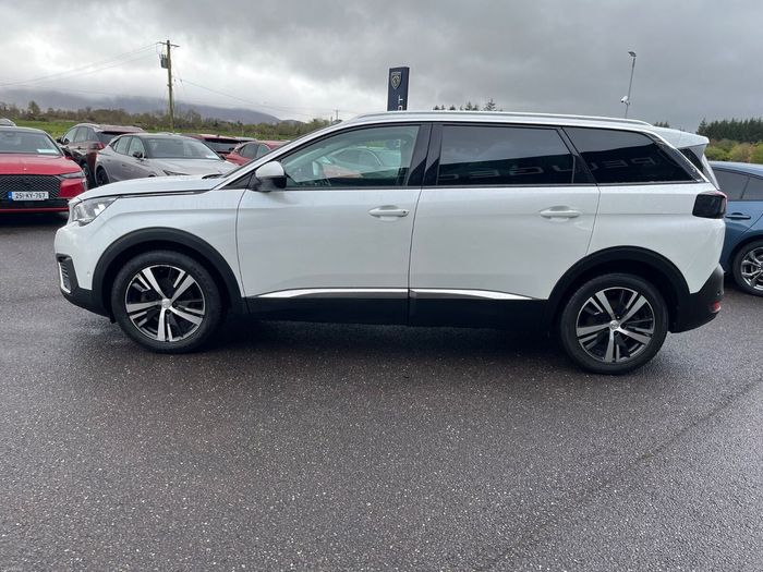 Peugeot 5008 2020