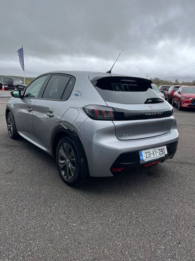 Peugeot 208 2023