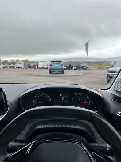 Peugeot 208 2020