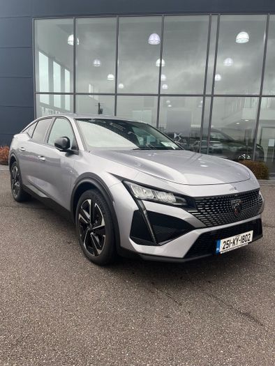 Peugeot 408 2025