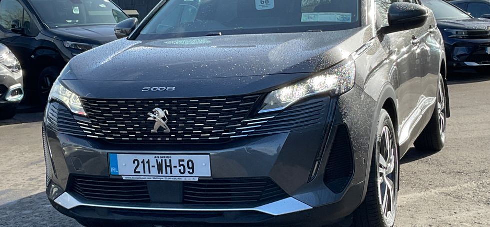 Peugeot 5008 2021