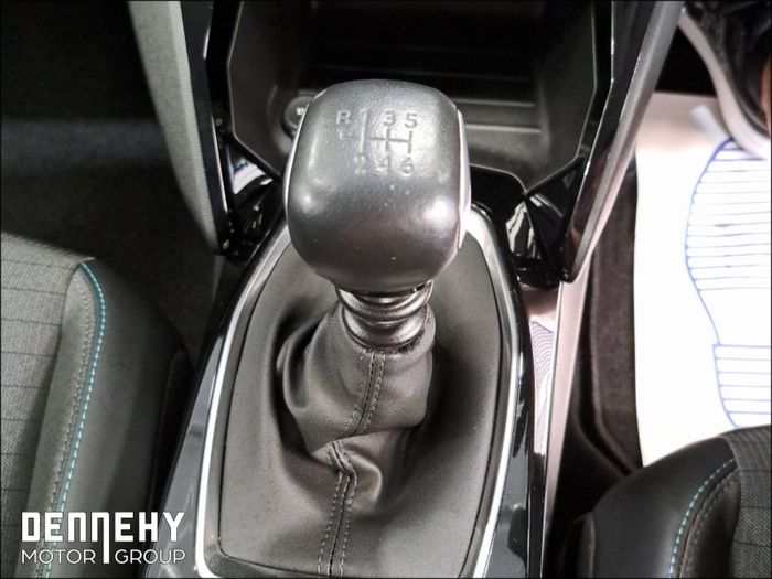 Peugeot 208 2022