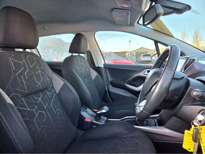 Peugeot 2008 2015