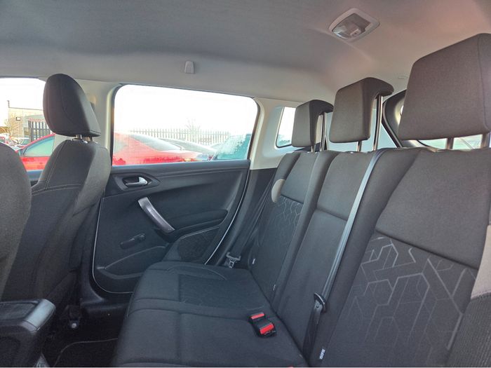 Peugeot 2008 2015