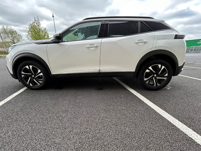 Peugeot 2008 2021