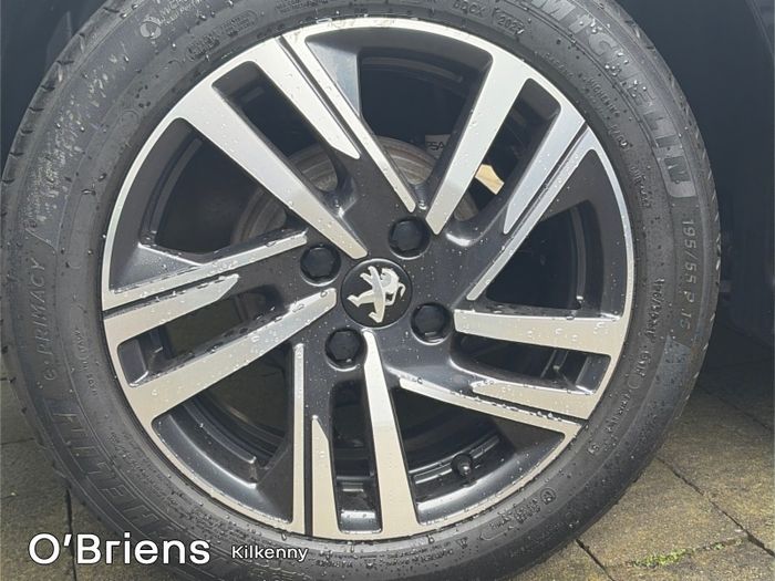 Peugeot 208 2023