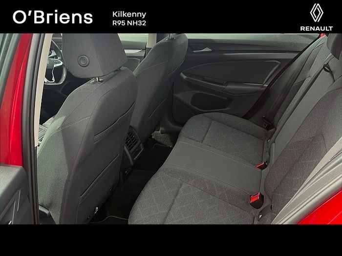 Volkswagen Golf 2024