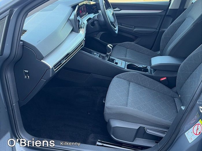 Volkswagen Golf 2024