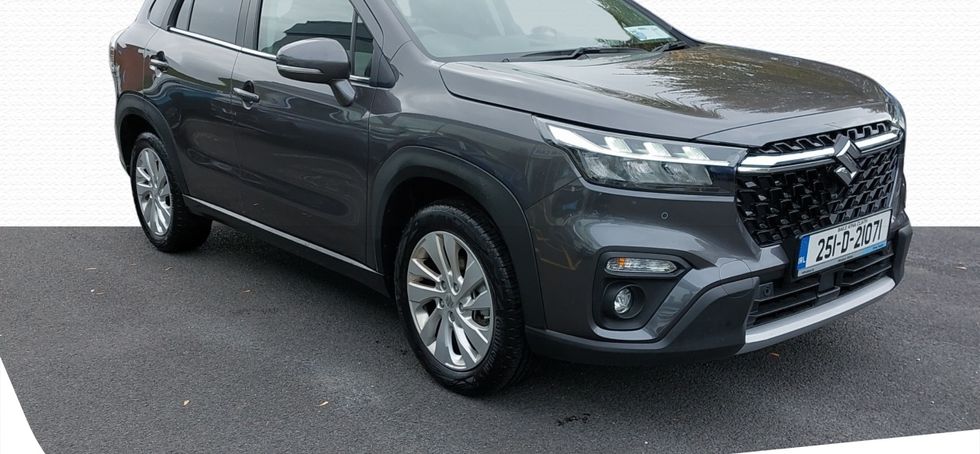Suzuki S-CROSS 2025