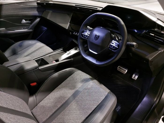 Peugeot 408 2025