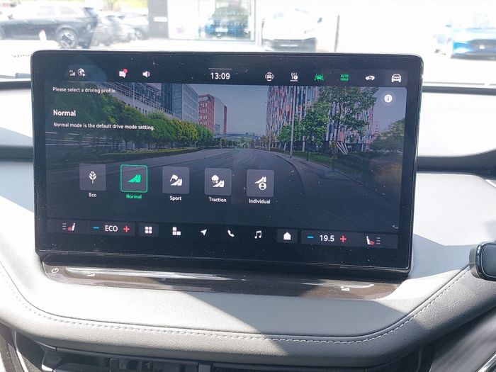 Skoda Enyaq 2025