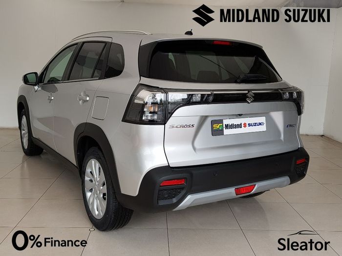 Suzuki S-CROSS 2026
