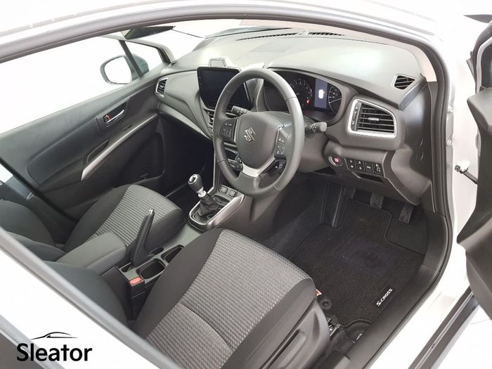 Suzuki S-CROSS 2026