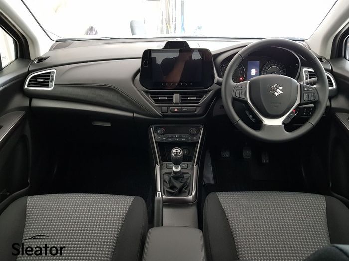 Suzuki S-CROSS 2026