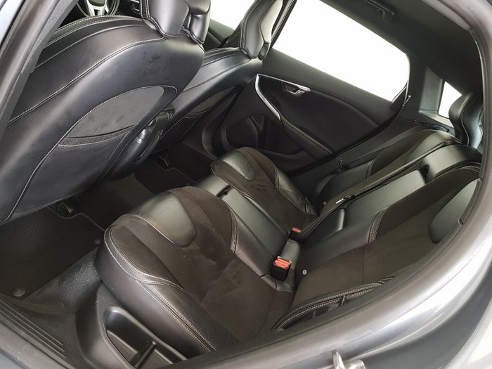 Volvo V40 2014