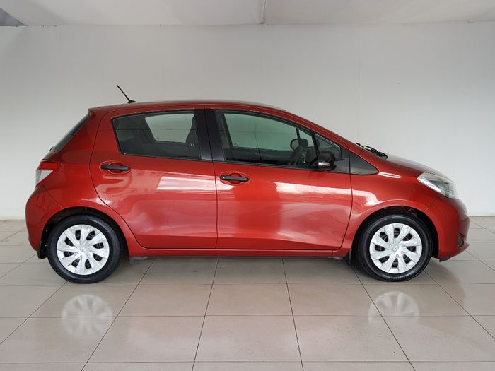 Toyota Yaris 2012