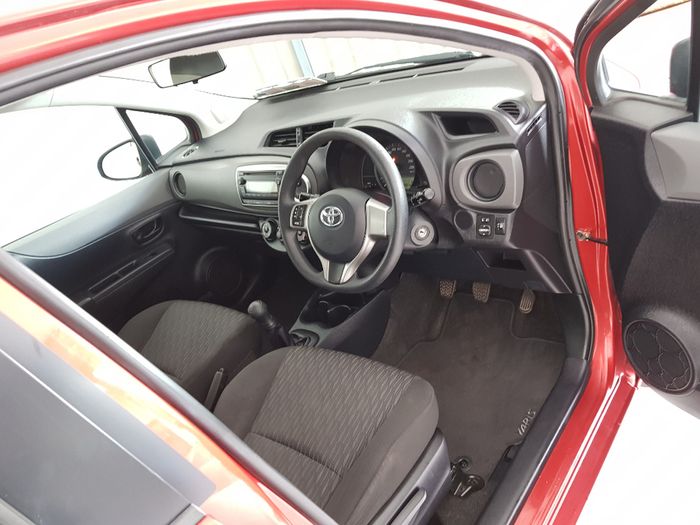 Toyota Yaris 2012