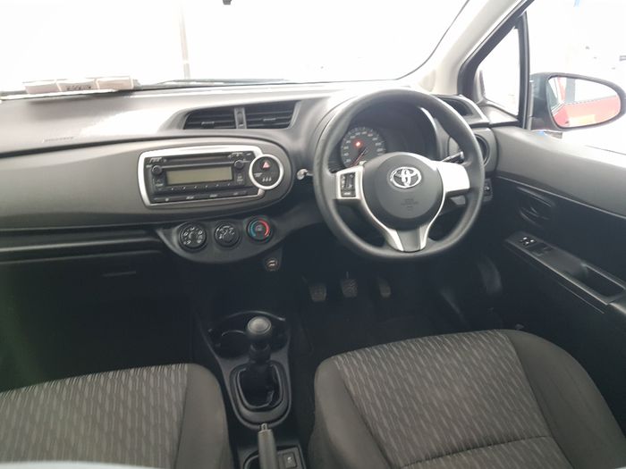 Toyota Yaris 2012