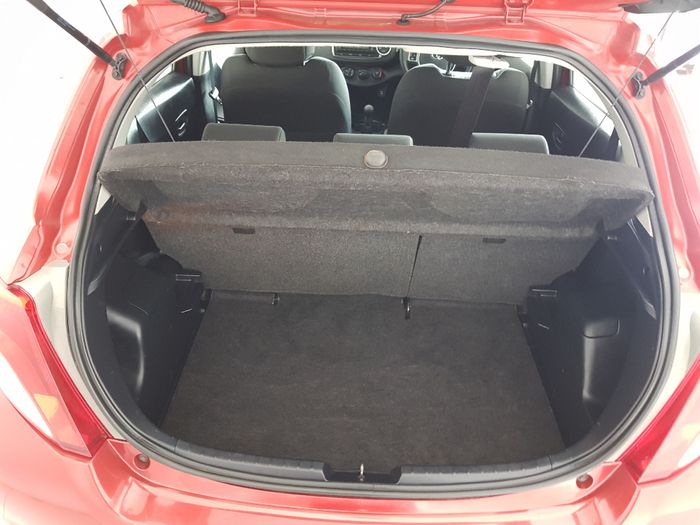 Toyota Yaris 2012
