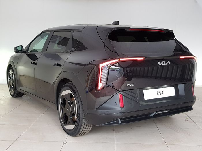 Kia EV4 2026