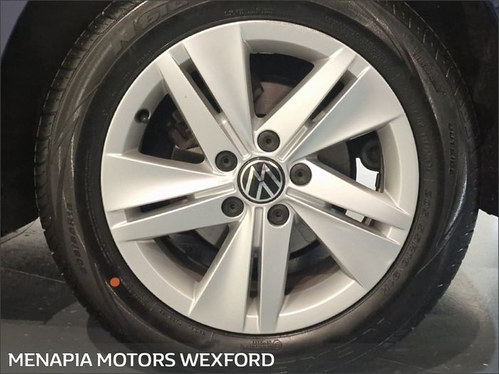 Volkswagen Golf 2024