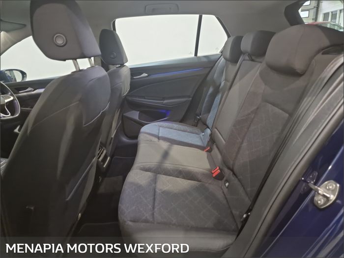 Volkswagen Golf 2024
