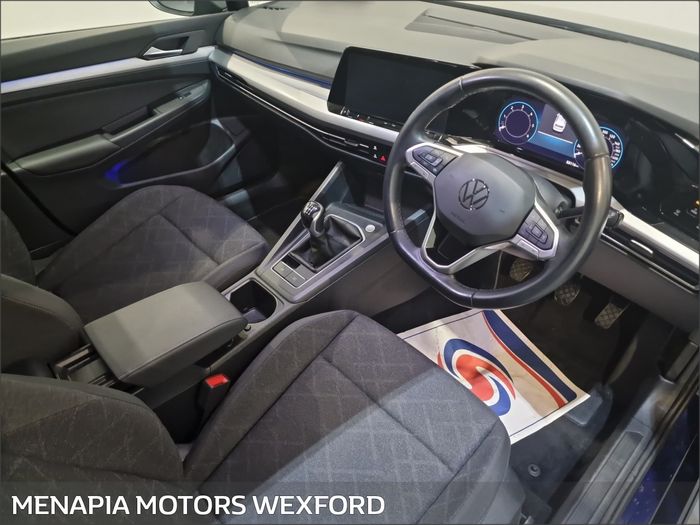 Volkswagen Golf 2024