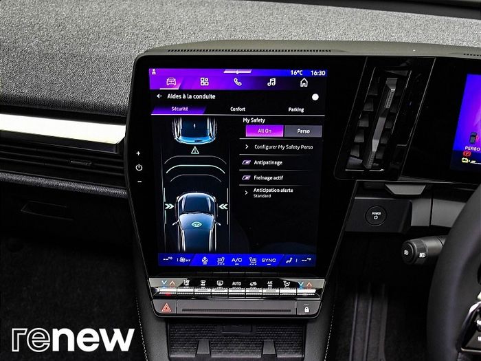 Renault Scenic E-Tech 2024