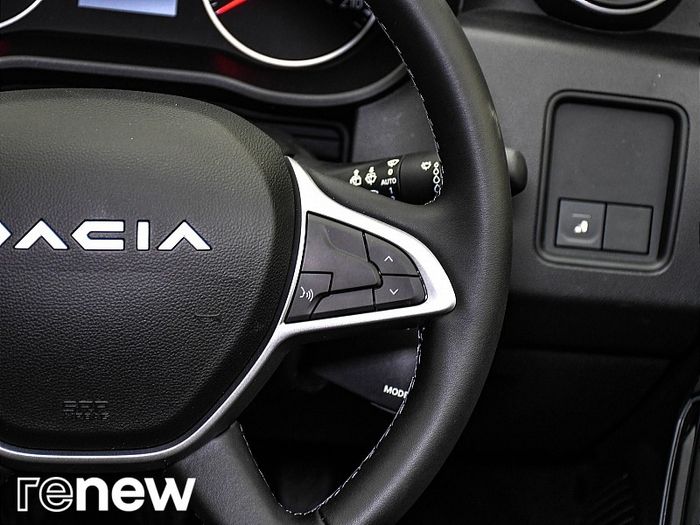 Dacia Duster 2023