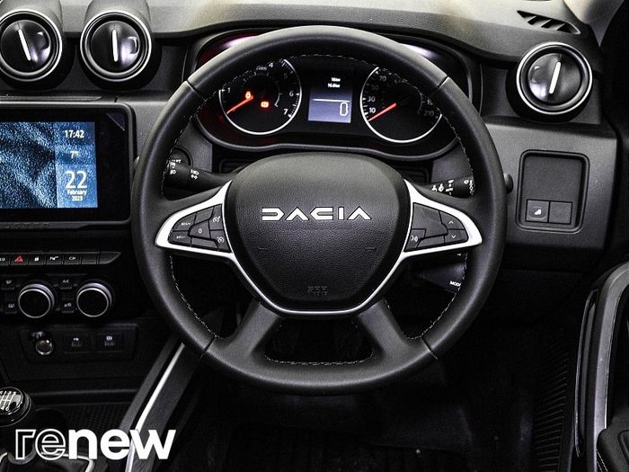 Dacia Duster 2023