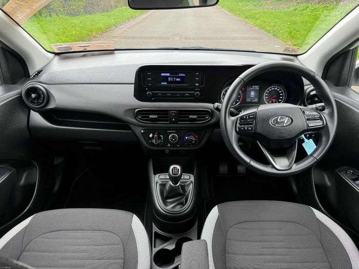 Hyundai i10 2023