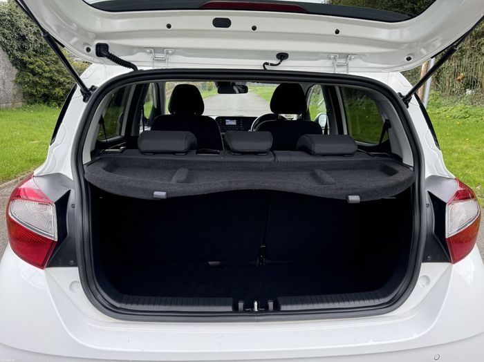 Hyundai i10 2023