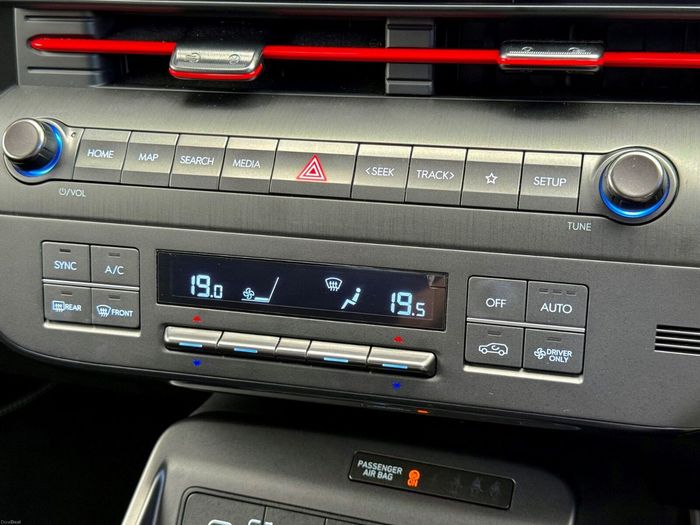 Hyundai Kona 2025