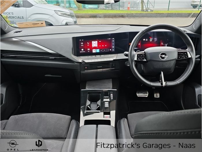 Opel Astra 2025