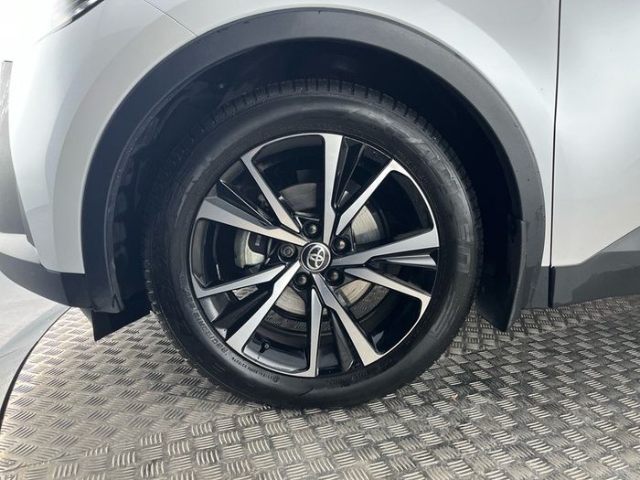 Toyota C-HR 2025