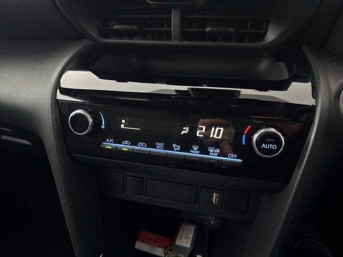 Toyota Yaris Cross 2024