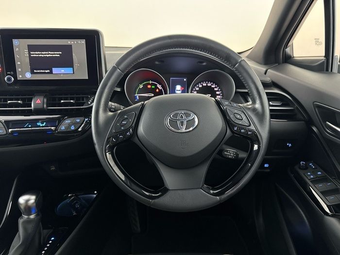 Toyota C-HR 2023
