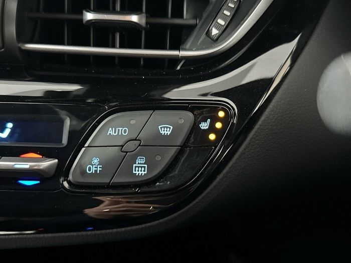 Toyota C-HR 2023