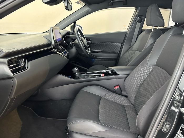 Toyota C-HR 2023