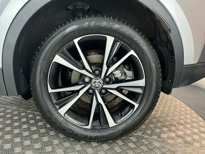 Toyota C-HR 2024